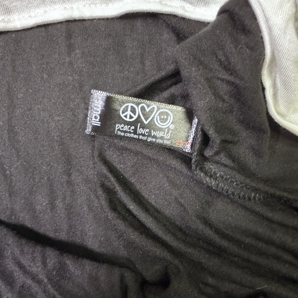 Peace Love World Boheme Asymmetrical Hem Black And White Long Sleeve Shirt Small - Picture 8 of 9